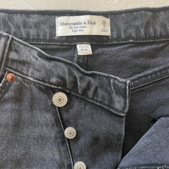 Abercrombie Curve Love Dad Shorts - Picture 3 of 4